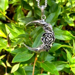 Gothic Rose Crescent Moon Necklace Silver Tone engraved Details New